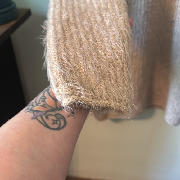 🐷🧸🌤️🌸🌟Cozy Knit Sweater in Soft Beige - Picture 3 of 6